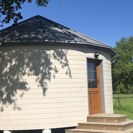 Gîte pour 4 personnes Saint-Martin-du-Fouilloux  Extérieur photo